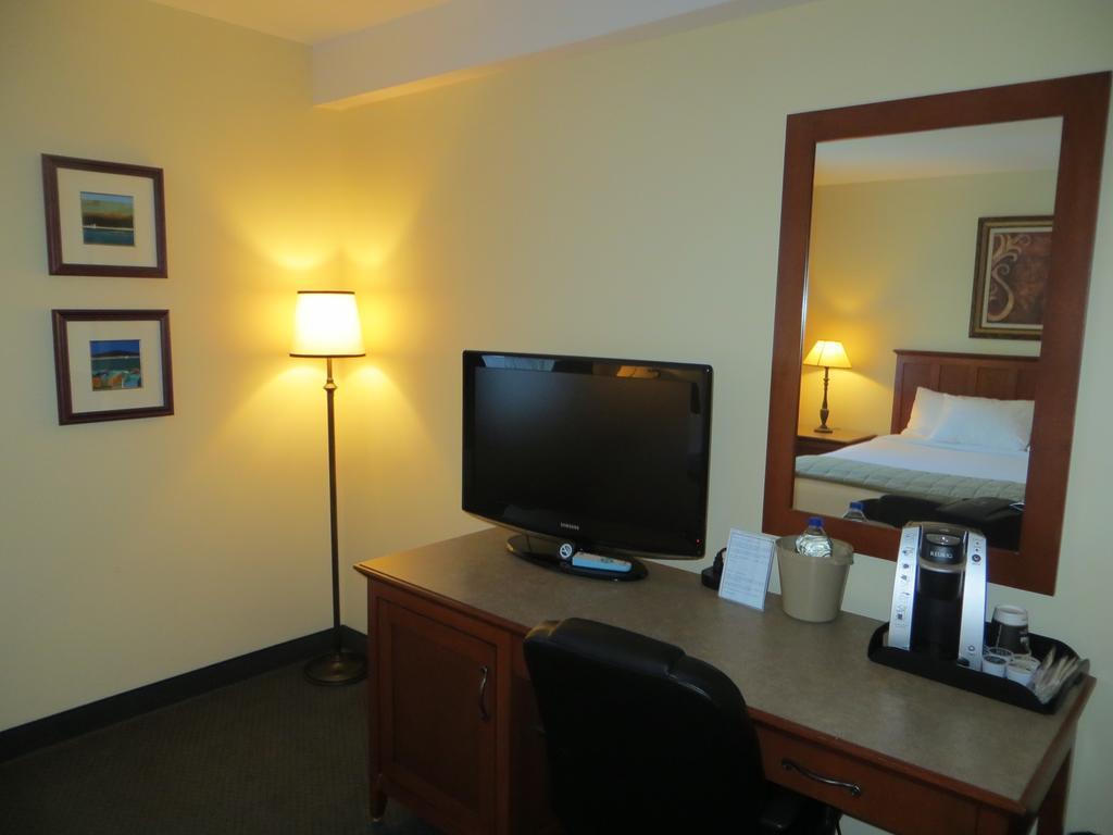 Hotel St-Bernard Saint-Bernard-de-Lacolle 客房 照片