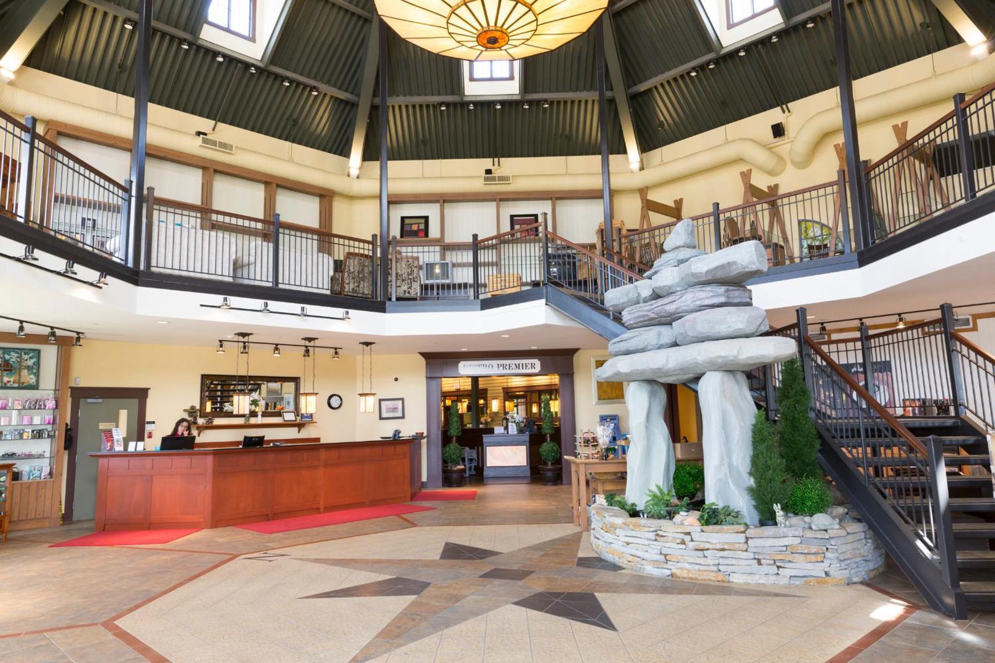 Hotel St-Bernard Saint-Bernard-de-Lacolle 外观 照片
